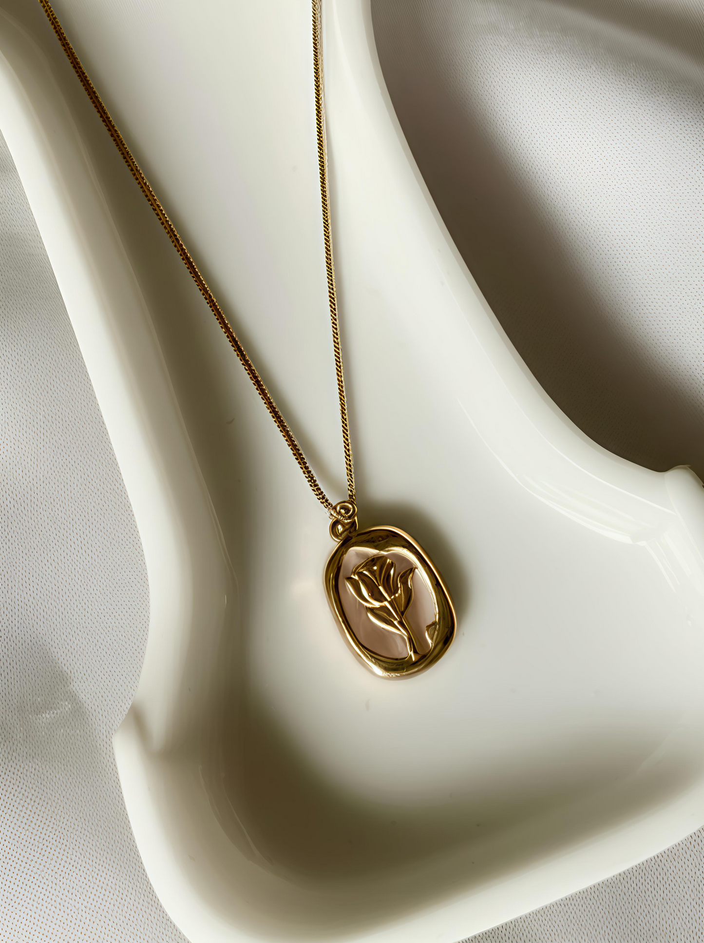 Gold Tulip Pendent Necklace