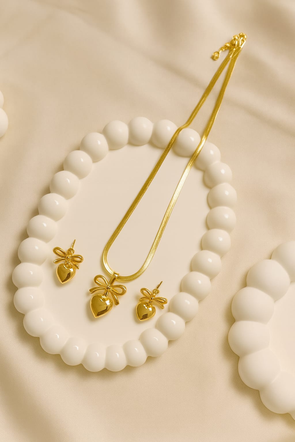 Elegant Gold Heart Bow Jewelry Set